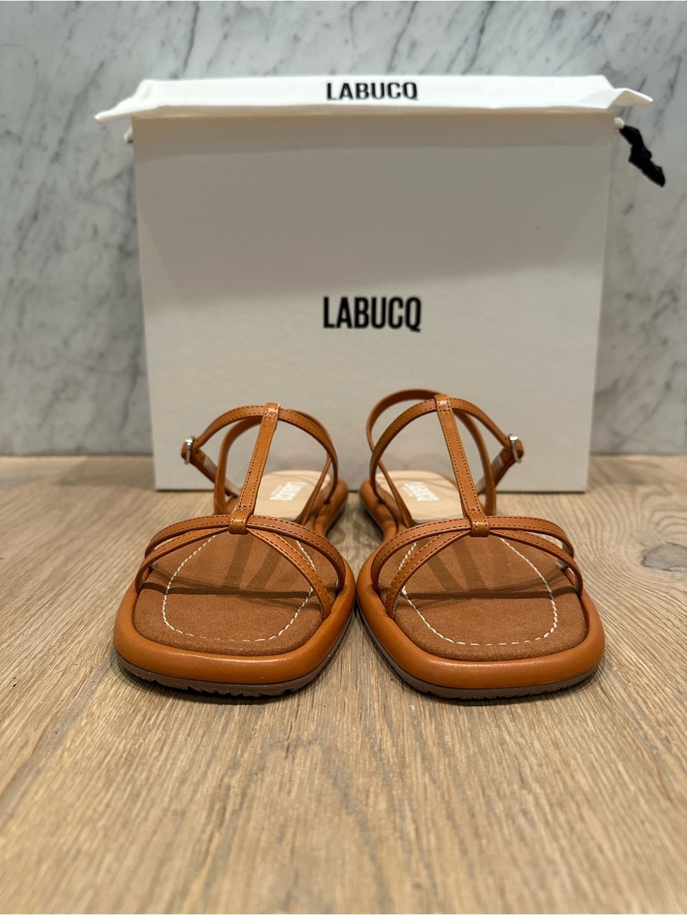 NWT Labucq Ida Sandal in Tan - Picture 3 of 13